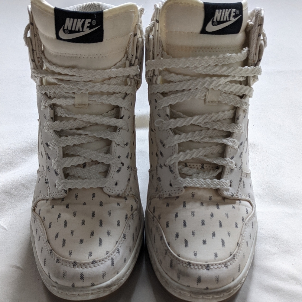 Nike Sky High Dunks Off White